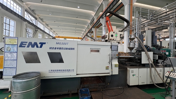 Bom preço. Máquina de fundição a moagem a moagem de ligas de magnésio flexíveis de 3000 kN para peças de pequena precisão e grandes componentes estruturais on-line